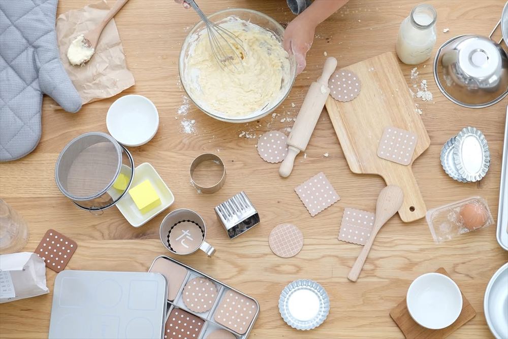 ひらがなbiscuit（木製ひらがなカード）- おしゃれな木のおもちゃ・知育玩具のdou?出産祝い・誕生日プレゼントにおすすめ！