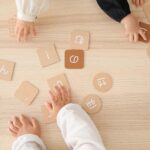 ひらがなbiscuit（木製ひらがなカード）- おしゃれな木のおもちゃ・知育玩具のdou?出産祝い・誕生日プレゼントにおすすめ！